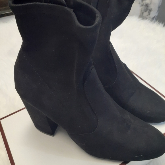 Steve Madden black micro suede ankle boots size 9 - Picture 4 of 8